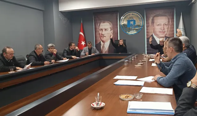 Pazaryeri Meclisi'nde ittifak çatlağı!