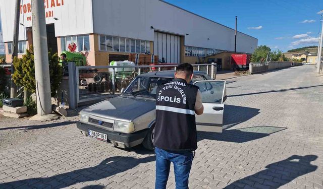 Çaldıkları otomobille drift attılar