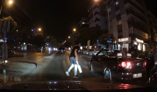 ’döner bıçaklı’ trafik kavgası kamerada