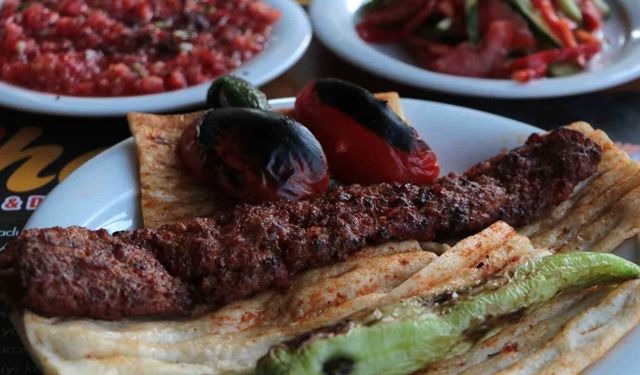 Kebap konu olunca Adanalılar resti çekti