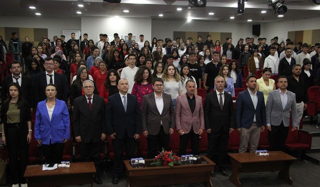 Kula’da "Kurtuluş Savaşı ve Gençlik" Semineri