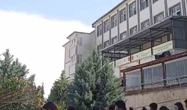 Okulda çıkan yangın korkuttu