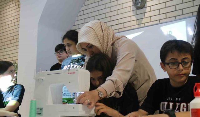 Atık kumaşlardan kitap ayracı üretimi