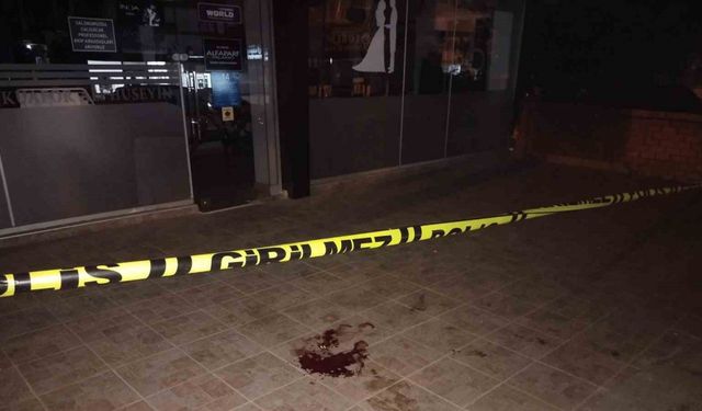 Binanın 3. katının camından aşağı atlayan genç kadın yaralandı
