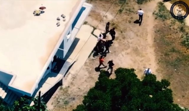 Cinsel istismar suçundan aranan şahsa film gibi operasyon