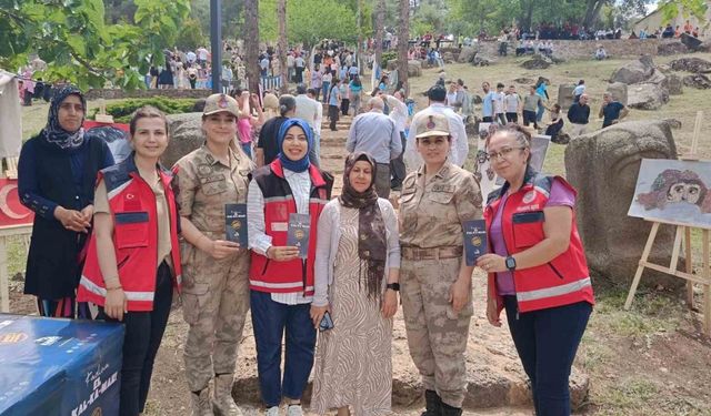 Jandarma Kadın Acil Destek (KADES)  uygulamasını tanıttı