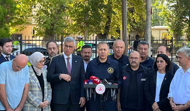 Depremin ardından yaralananları Sağlık Bakanı Memişoğlu açıkladı