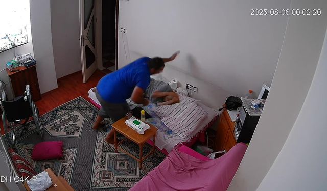 Genç doktor 2 saat dövdüğü yatalak annesini komaya soktu