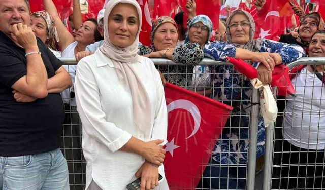 CHP Kadın Kolları Başkanı görevinden istifa etti