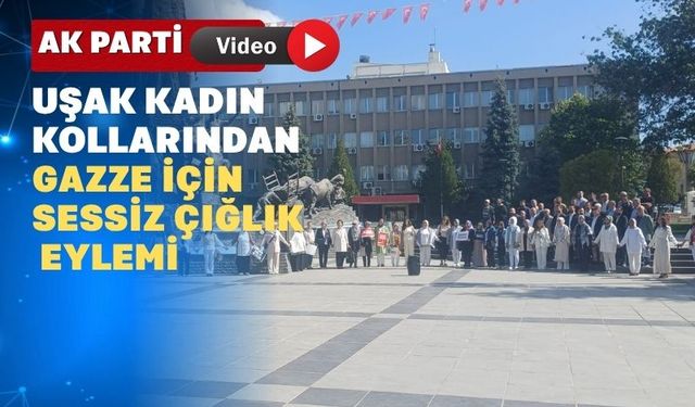 Uşaklı AK Kadınlar Gazze için İnsan Zinciri Oluşturdu