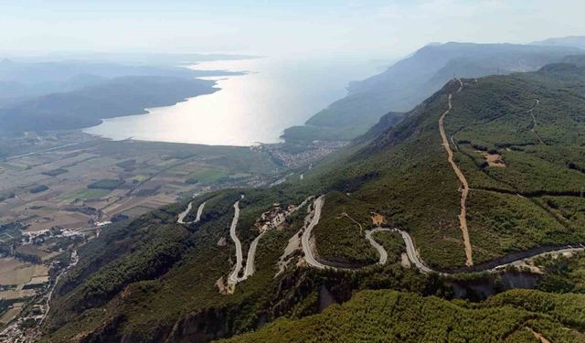 Ölüm rampası korkuturken görüntüsüyle mest ediyor