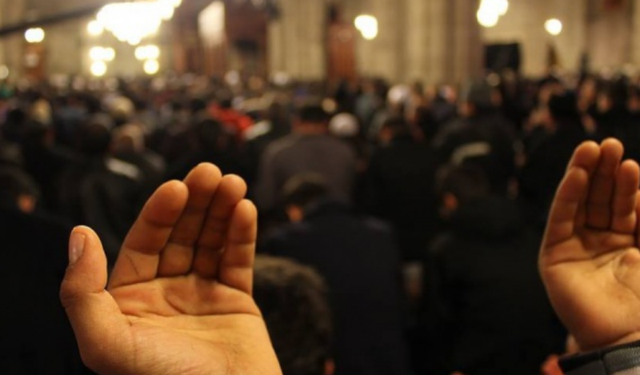 Regaip Kandili Ne Zaman? Üç Ayların Başlangıcını Müjdeleyen Mübarek Gece Yaklaşıyor