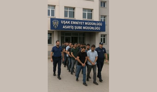Uşak Polisi Aranan 17 Kişiyi Yakaladı