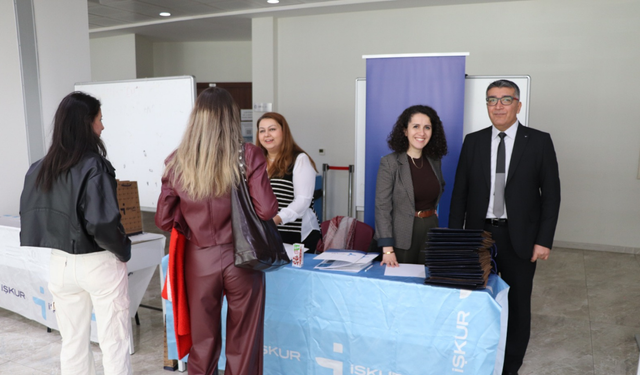 İŞKUR Uşak Müdürlüğü Öğrencilerin Geleceğine Işık Tuttu