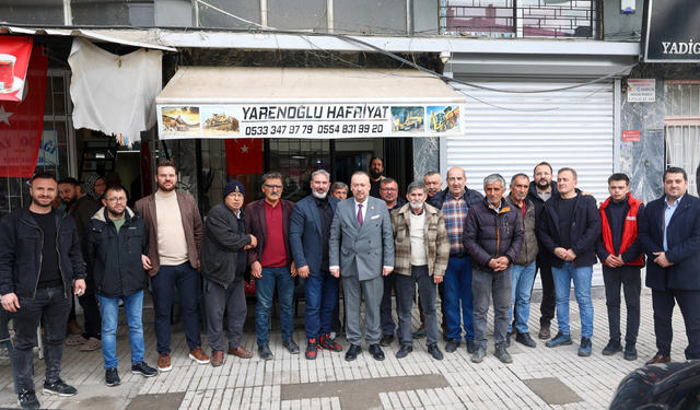 Başkan Yalım Muhsin Yazıcıoğlu Caddesi Esnafıyla Kahvaltıda Buluştu