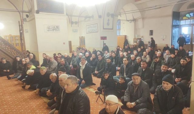 Uaşk'ta Regaip Kandili Kutlandı