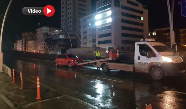 Buzlanma sonucu Uşak Lunapark’a Döndü 4 Araç çarpıştı