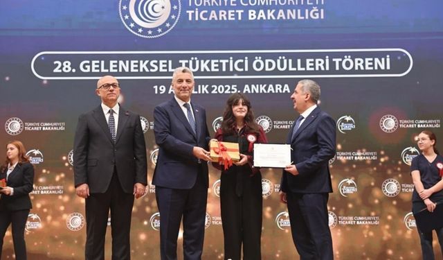 Uşaklı küçük kızın büyük başarısı