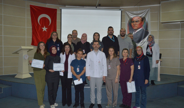 Uşak Eğitim ve Araştırma Hastanesi’nde Ameliyathane Hemşireliği Sertifika Programı Tamamlandı