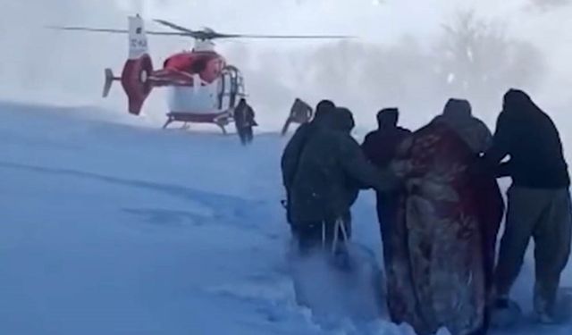 Kar esaretindeki hamile kadın için zamanla yarıştılar