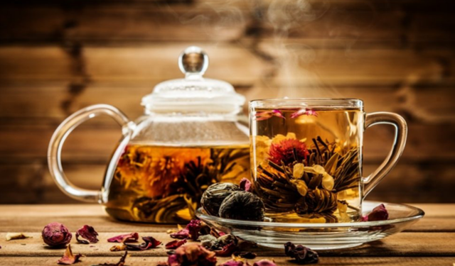 Kış Aylarında Bitki Çayı Tüketimine Dikkat: Uzmanlardan Önemli Uyarılar