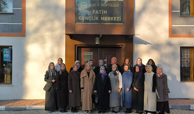 Uşak’ta Tashih-i Huruf Kursu Mezunlarını Verdi