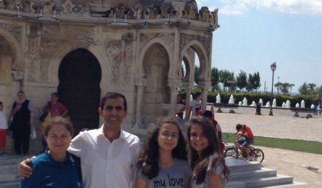 Uşak Yeni yılda ilk öğretmenini ahirete uğurladı