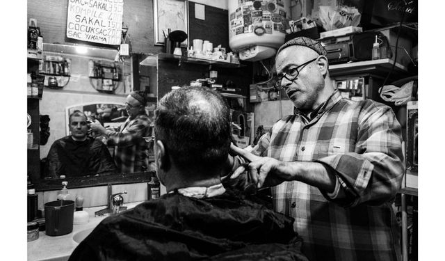 Uşak Belediye Meclisi tıraş fiyatlarını kısadan kesti