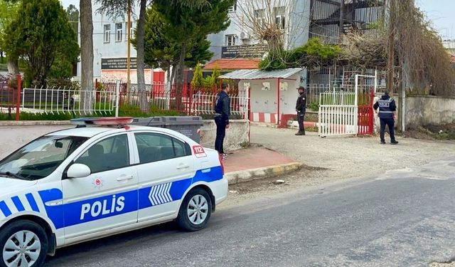 Eşme Okul Önlerinde Sıkı Güvenlik Önlemleri Alındı