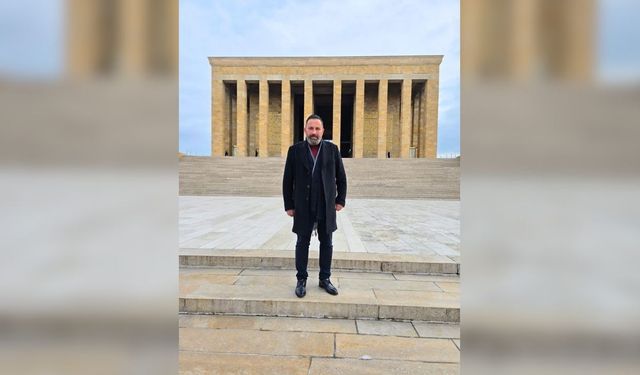 CHP Uşak Merkez İlçe Yöneticisi Kılıçdaroğlu’na Bayrak Açtı