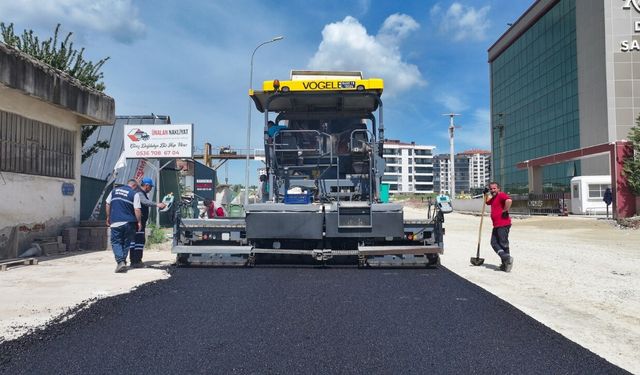 Uşak’ta Sıcak Asfalt Çalışmaları Başladı