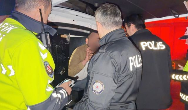 Alkol Alıp Kaza Yaptı,  'Eşim Beni Çok Merak Eder'  Dedi
