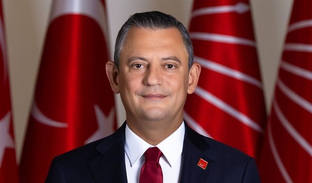 Özgür Özel CHP Grup Başkanı seçildi