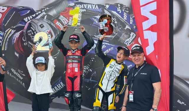 Uşak Belediyesi Yarış Pisti Motosiklet Sesleriyle İnledi