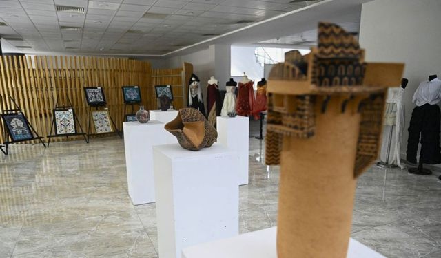 Uşak Üniversitesi Güzel Sanatlar Fakültesi Mezuniyet Sergisi Açıldı
