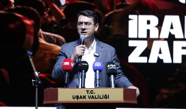 Uşak'ta 15 Temmuz Meydanı Doldu Taştı