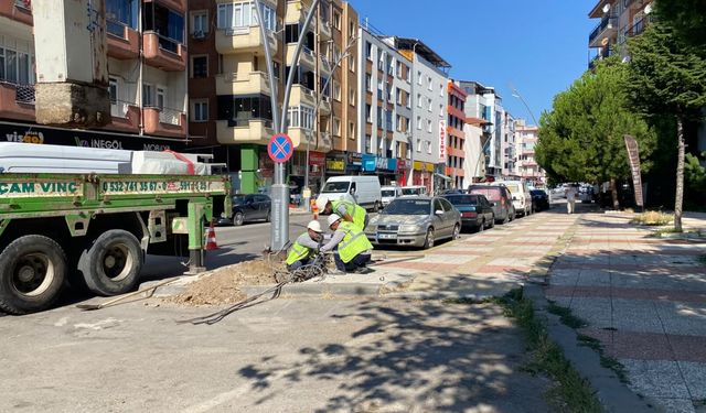 Uşak’ın Bu Caddesinde Gün Boyu Elektrik Yok