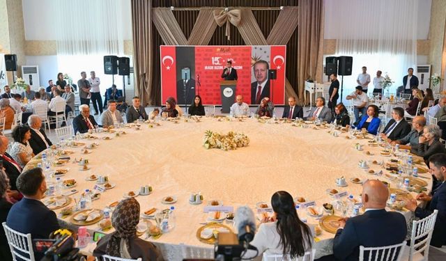 Uşak Valisi Vali Serdar Kartal şehit aileleri ve gazilerle aynı sofrayı paylaştı