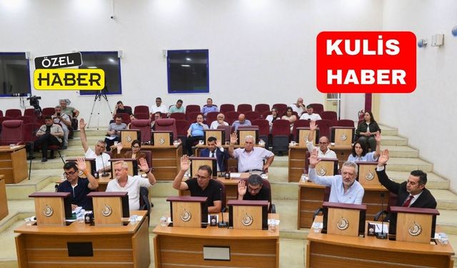CHP Uşak Belediye Meclis Grubunda İşler Karışık