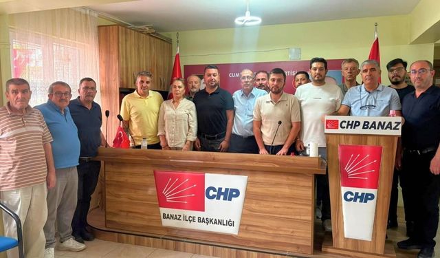 CHP Uşak ve İlçelerinde Örgütlenmeye Devam Ediyor