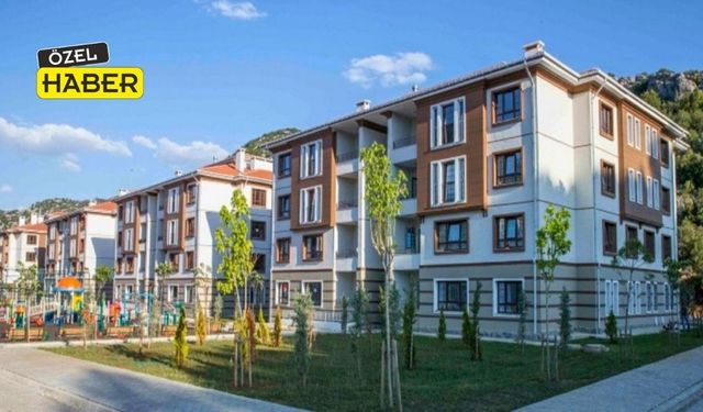 Uşak Çöplüğü Üzerine Kurulan TOKİ’nin Derdi Hiç Bitmiyor
