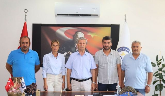 Uşak’ın Eşme İlçesinde 6 Belediye Meclis Üyesi CHP’den İstifa Etti
