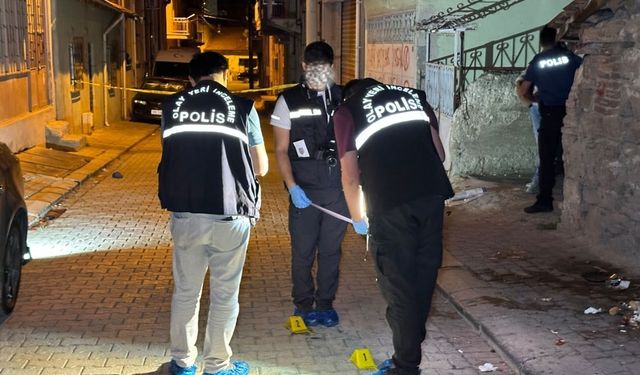 Uşak’ta Bıçak ve Pompalı Tüfekli Kavga: 1 Ağır Yaralı