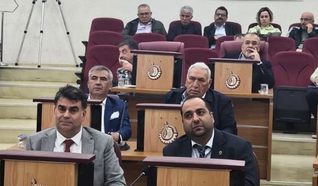 Uşak Belediye Meclisi’nde CHP’den 4 Üye Daha İstifa Etti