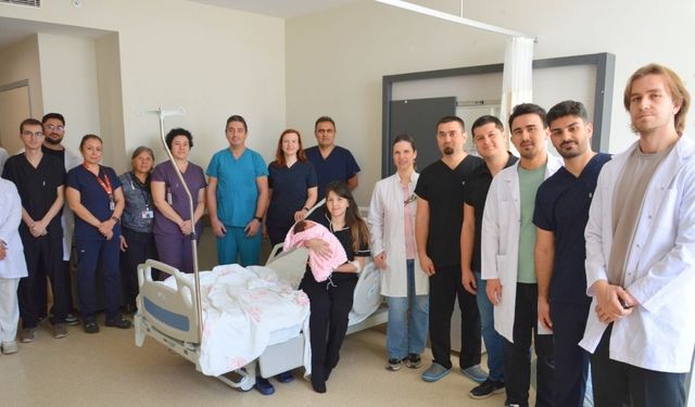 Uşak’ta Zaman karşı Yarışta Anne ve bebeği Kurtarıldı