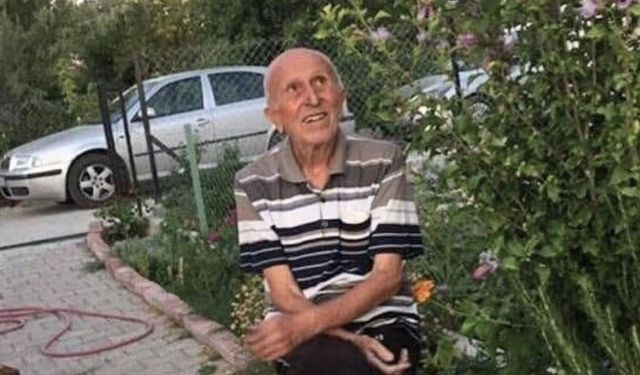 Uşak Bir Eğitim Çınarını Daha Ahirete Uğurluyor