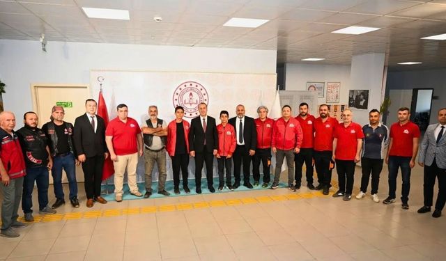 Uşak’ın TEKNOFEST Gururu: İki Ekip Türkiye Finallerinde
