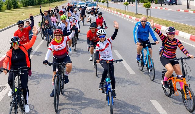 Uşak’ta Türkiye Pedallıyor Etkinliği Büyük Coşkuyla Gerçekleştirildi