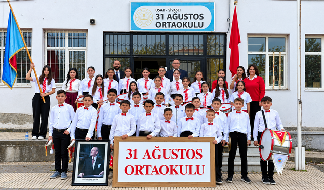Sivaslı Maarif Bandosu 29 Ekim'de İlk Kez Sahne Aldı