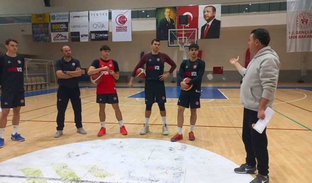 Uşak Basketbol Kütahya Bld. Spor Maçına Sıkı Hazırlanıyor